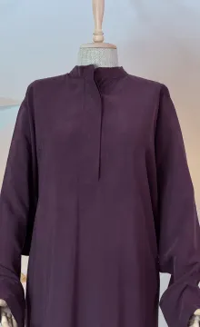 TENCEL KUMAŞ BÜZGÜ DETAYLI ELBİSE MÜRDÜM TENCEL KUMAŞ BÜZGÜ DETAYLI ELBİSE MÜRDÜM